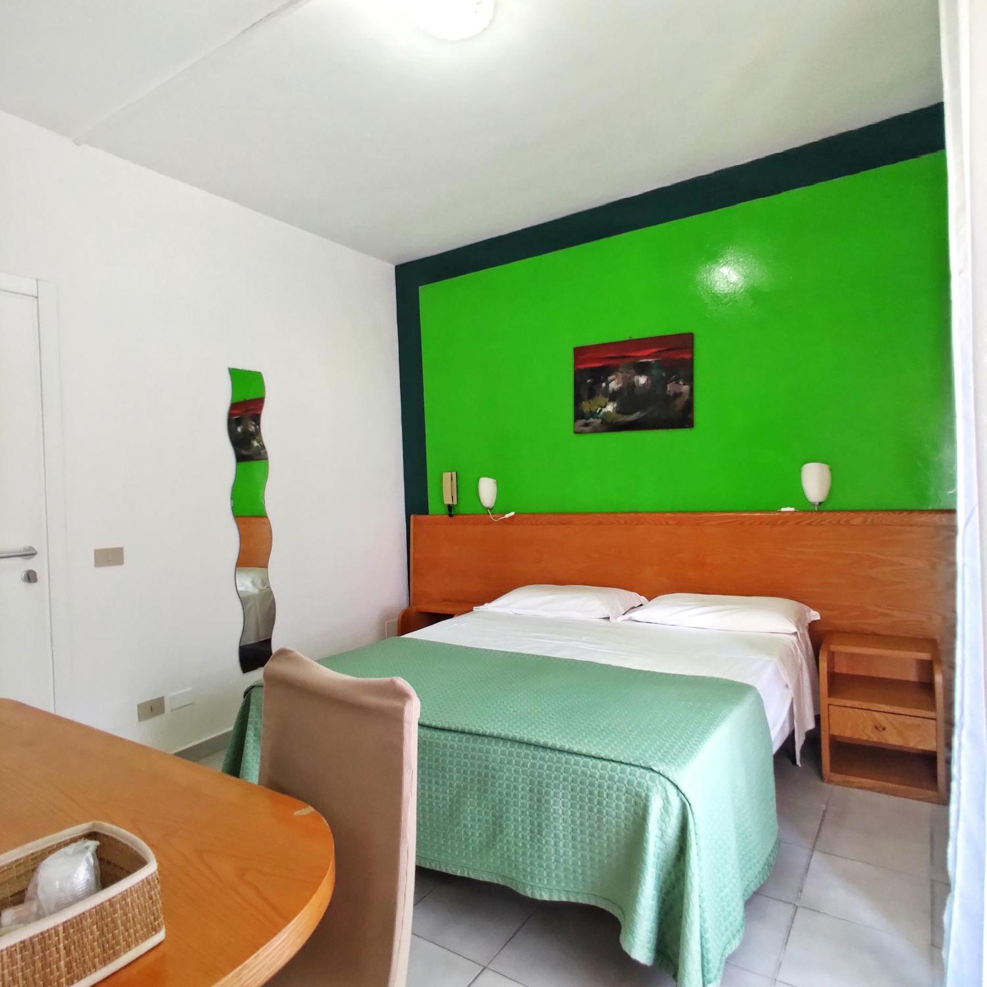 Piccolo Hotel Terracine Extérieur photo