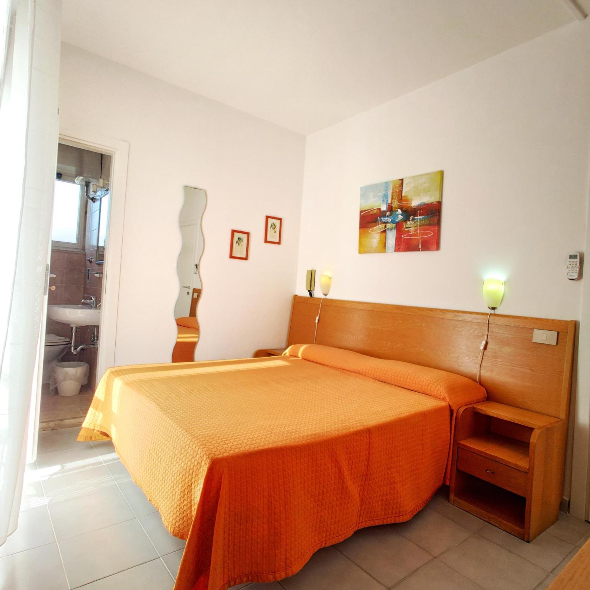 Piccolo Hotel Terracine Extérieur photo